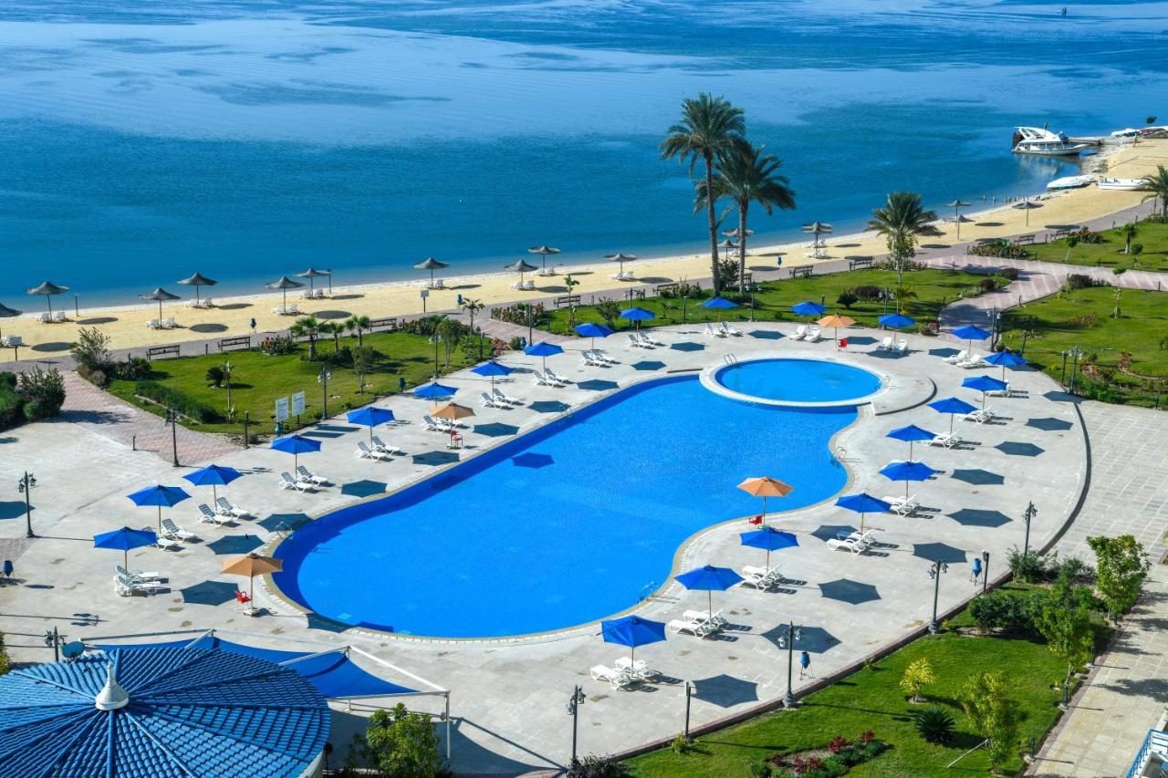 Tolip El Forsan Hotel Исмаилия Экстерьер фото The pool at the Grand Hotel
