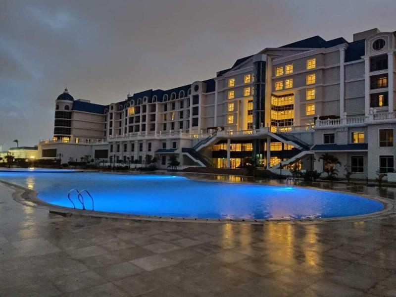 Tolip El Forsan Hotel Исмаилия Экстерьер фото The pool at the hotel